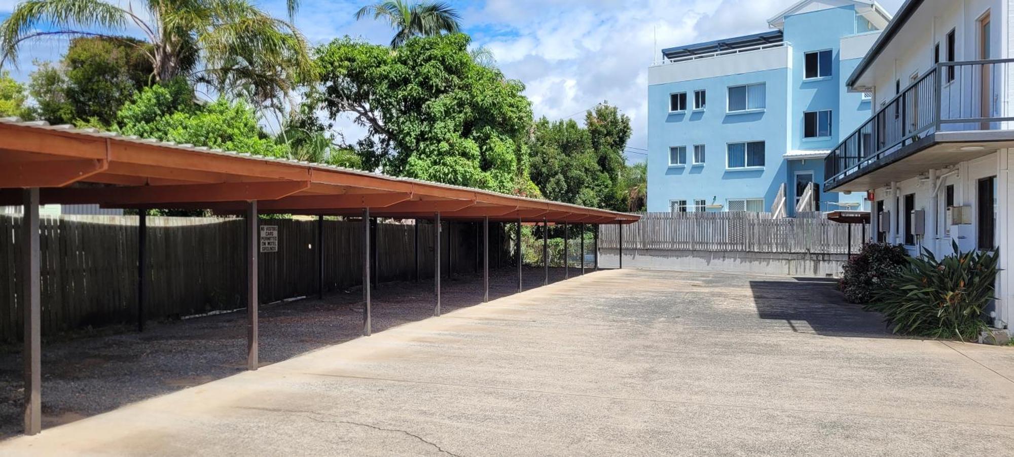 Tower Court Motel - Adults Only Haven Hervey Bay Exterior foto