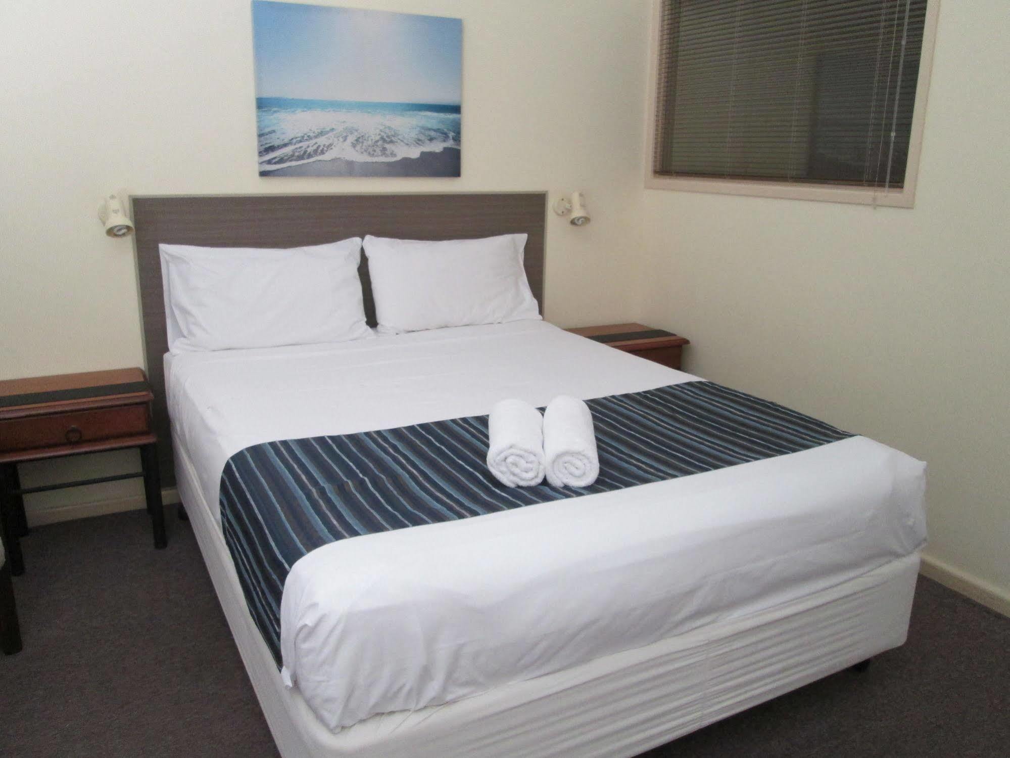 Tower Court Motel - Adults Only Haven Hervey Bay Exterior foto
