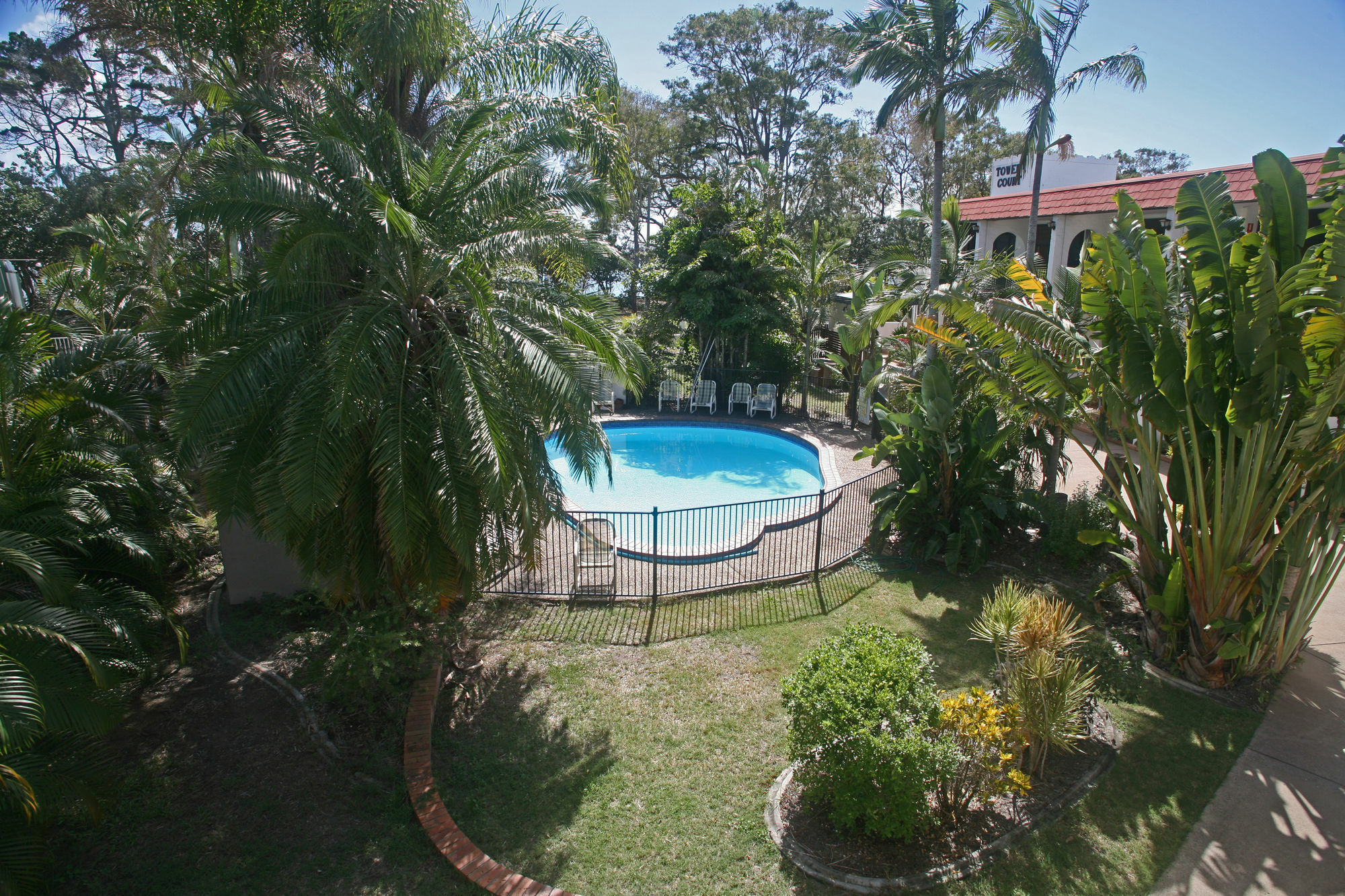 Tower Court Motel - Adults Only Haven Hervey Bay Exterior foto